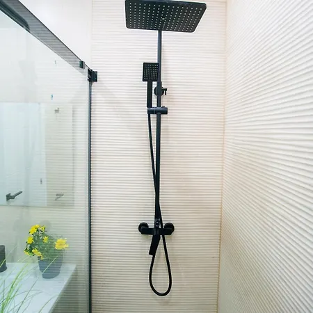 Exclusive Luxury Comfort - Center *